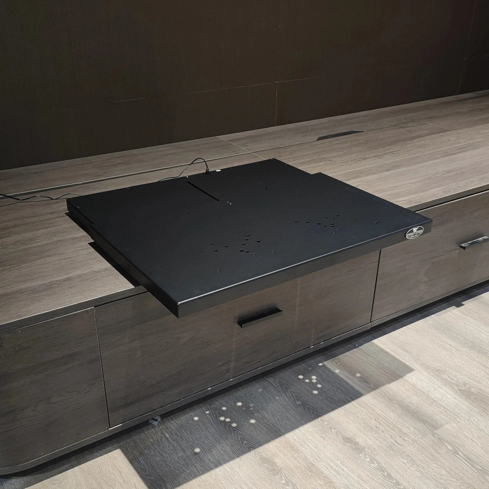 VIVIDSTORM Projector Screens CANADA Official Site